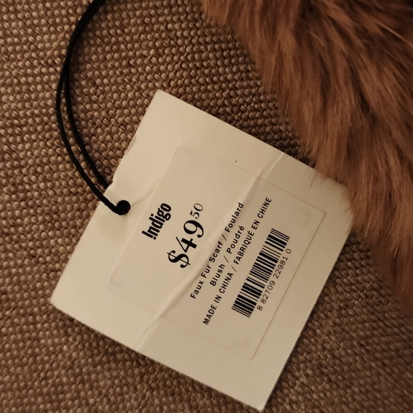 Luxury brown scarf - Picture 2 of 2